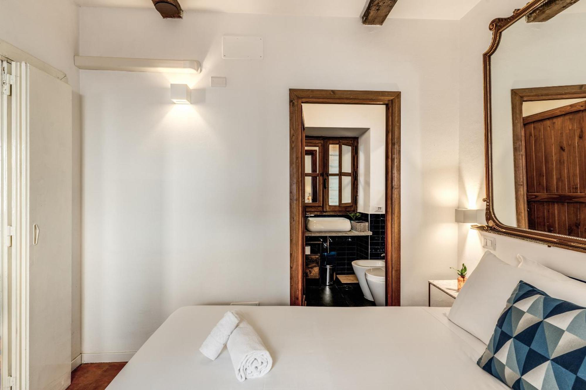 Maya Rhome Trastevere โรม ห้อง รูปภาพ
